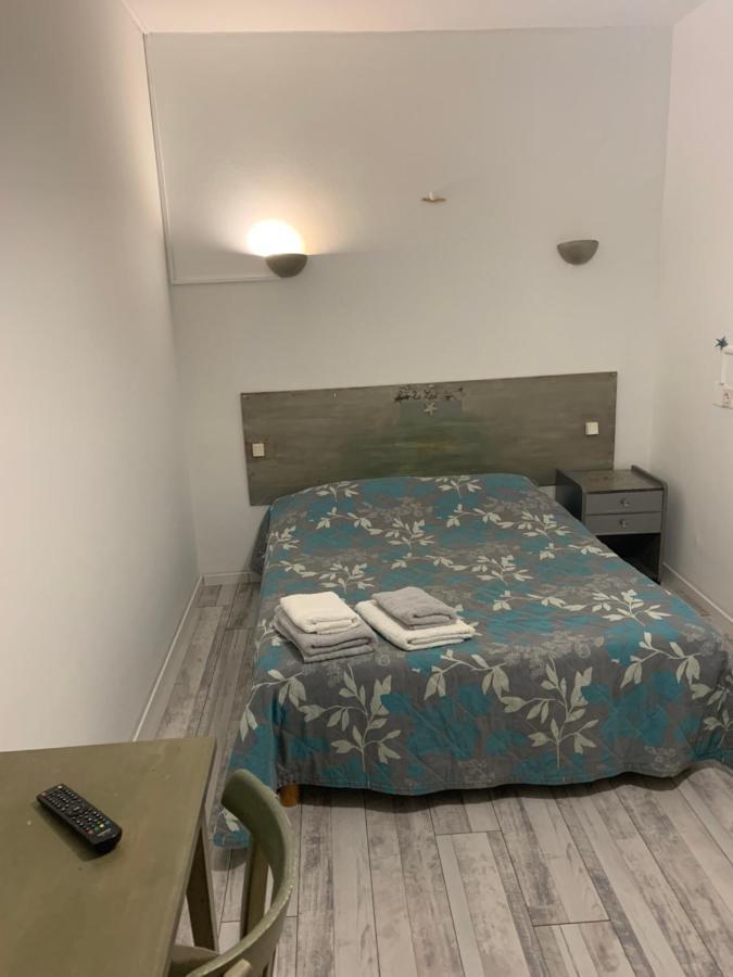 Hotel Le Cosy Pont-de-Chéruy Esterno foto